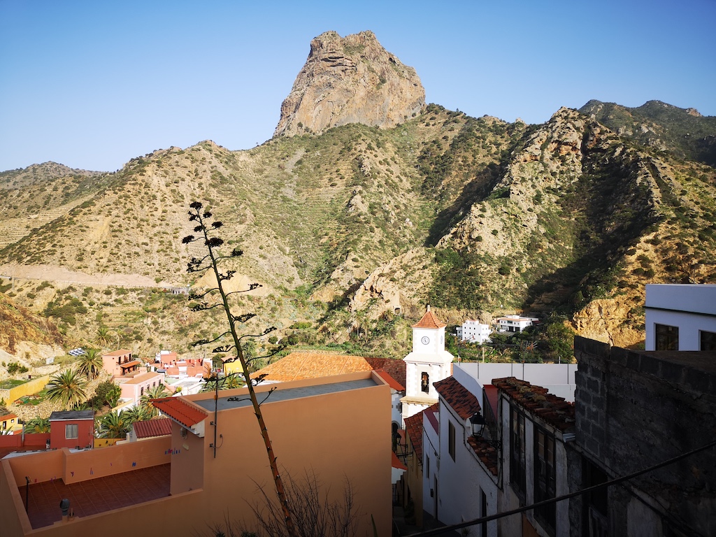 Blick auf Vallehermoso mit dem Roque Cano